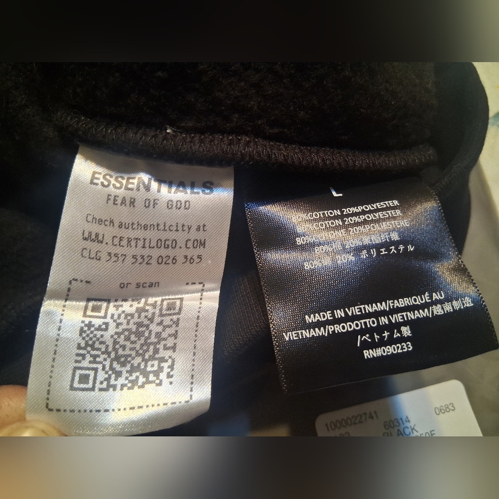 Fear of God ESSENTIALS Men's Fleece Hoodie in Black - Picture 8 of 8